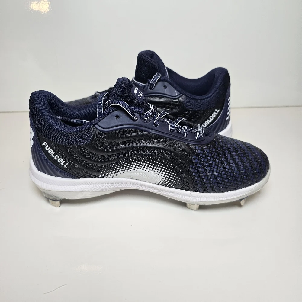 New Balance Baseball Elite Performance FuelCell 4040 V7 Metal Cleats Size 5